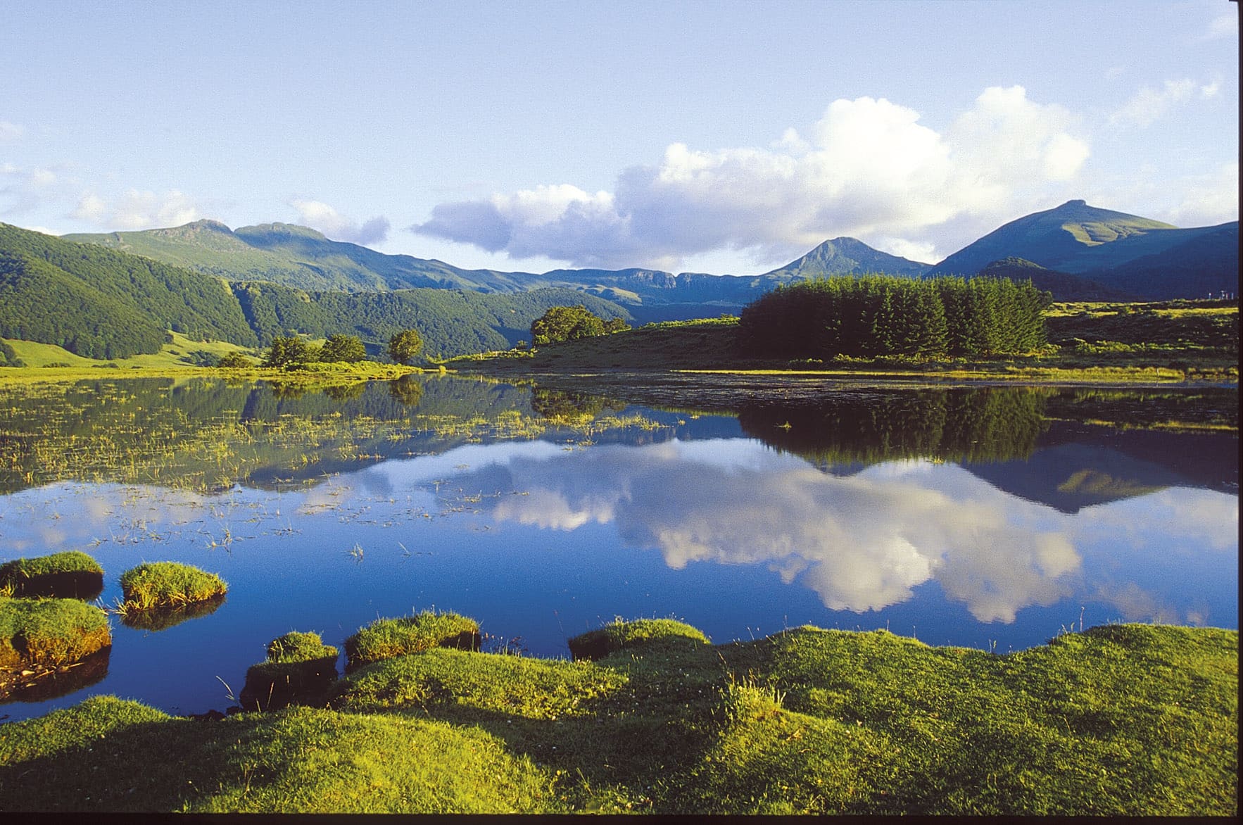 Pierre Soissons Lac reflet Puy Mary1